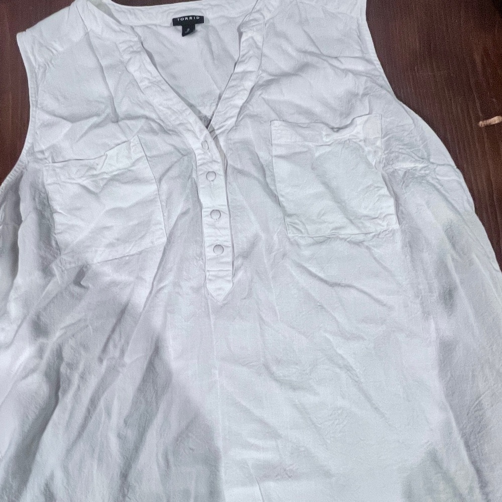 torrid White Sleeveless V-Neck Henley with Chest Pockets